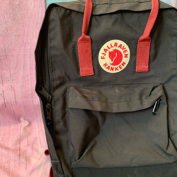 Kånken Black Backpack - Picture 3 of 8